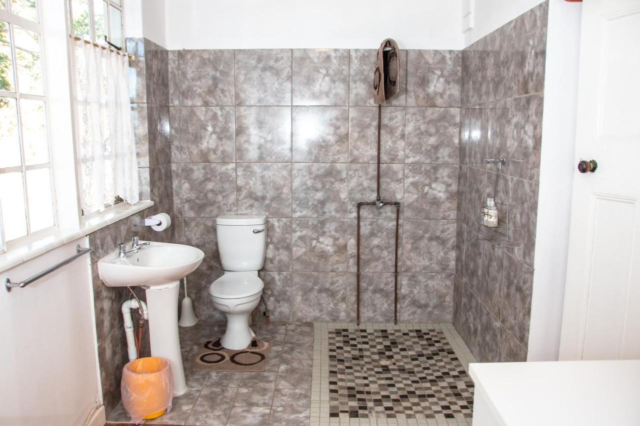 Jennis Place Graaff-Reinet 外观 照片